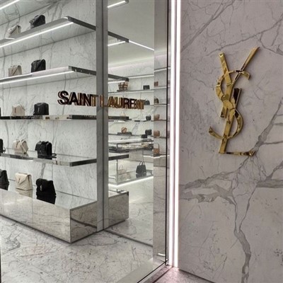 Desain Showroom Tangan