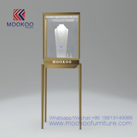 Beli Stand Perhiasan Cartier