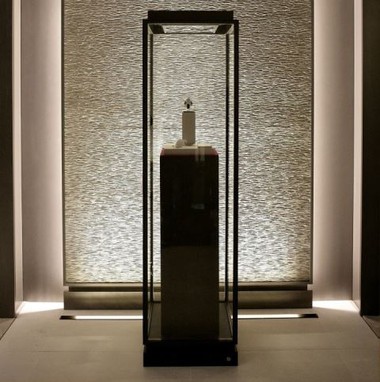 Kotak Display Perhiasan