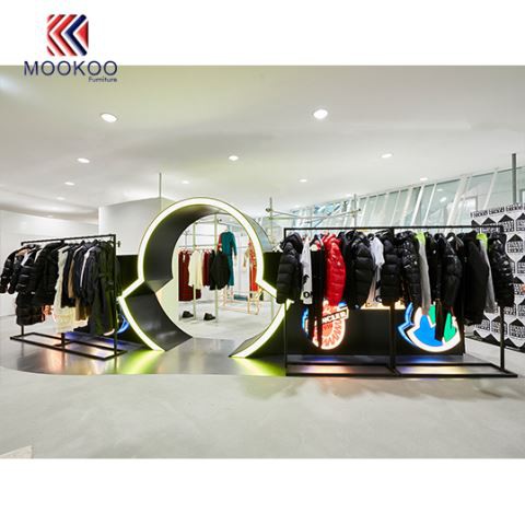 Rak Logam Untuk Pakaian