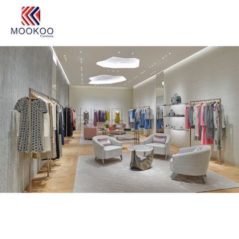 Stand untuk tampilan pakaian